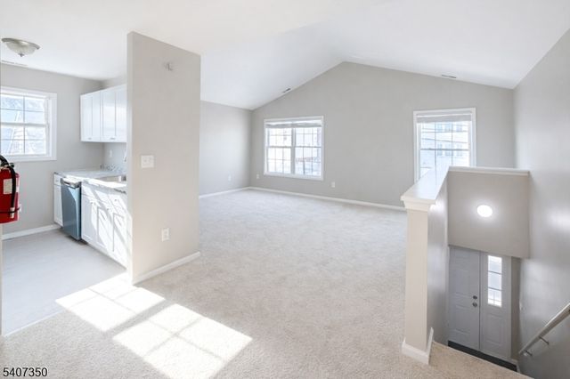 48 Holland St, Newark City, NJ 07103