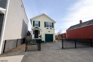 48 Holland St, Newark City, NJ 07103
