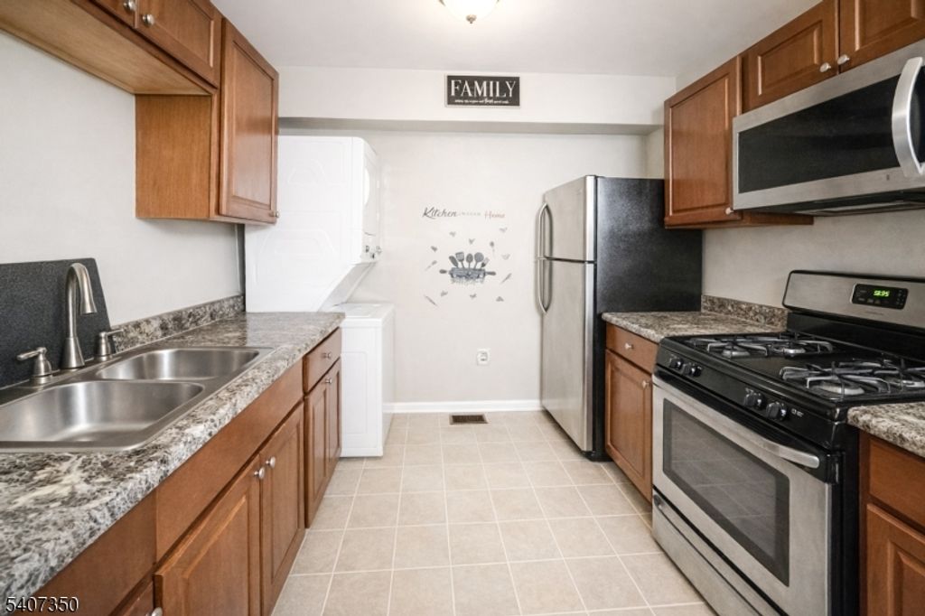 48 Holland St, Newark City, NJ 07103 — photo 3