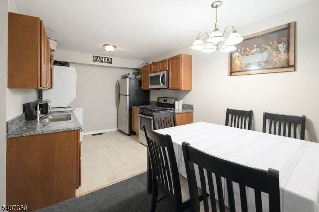 48 Holland St, Newark City, NJ 07103 — photo 4