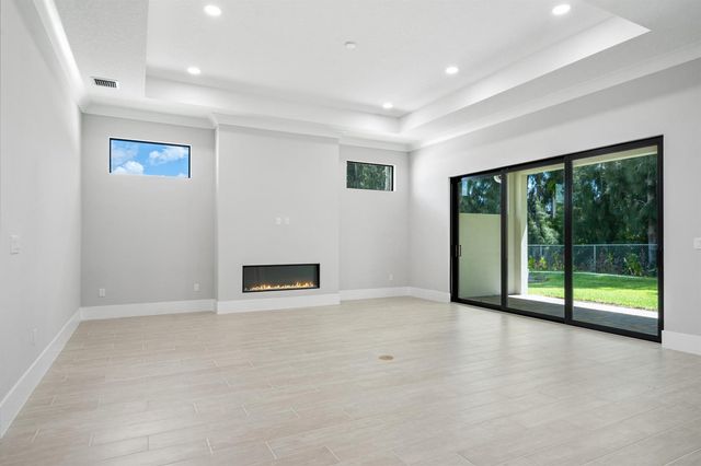 692 Ravens Landing Drive, Vero Beach, FL 32968