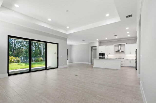 692 Ravens Landing Drive, Vero Beach, FL 32968