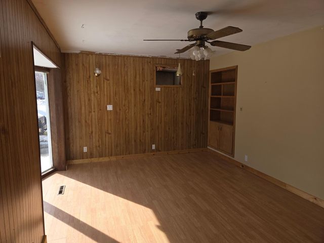 918 Plainview Lane, Albert Lea, MN 56007