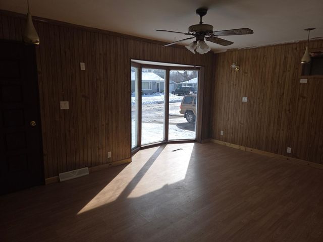 918 Plainview Lane, Albert Lea, MN 56007