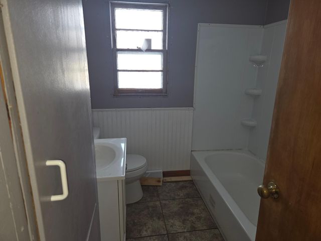 918 Plainview Lane, Albert Lea, MN 56007