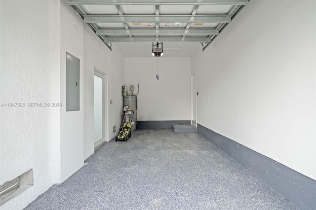 2861 NW 8th Ct, Fort Lauderdale, FL 33311