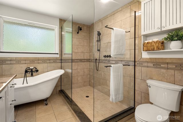 11916 SE 228th Place, Kent, WA 98031