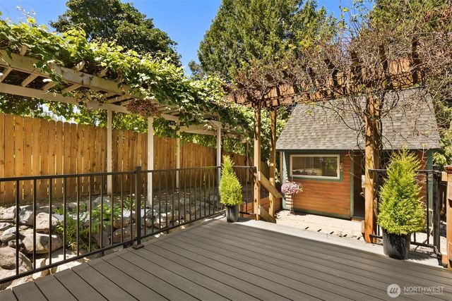 11916 SE 228th Place, Kent, WA 98031