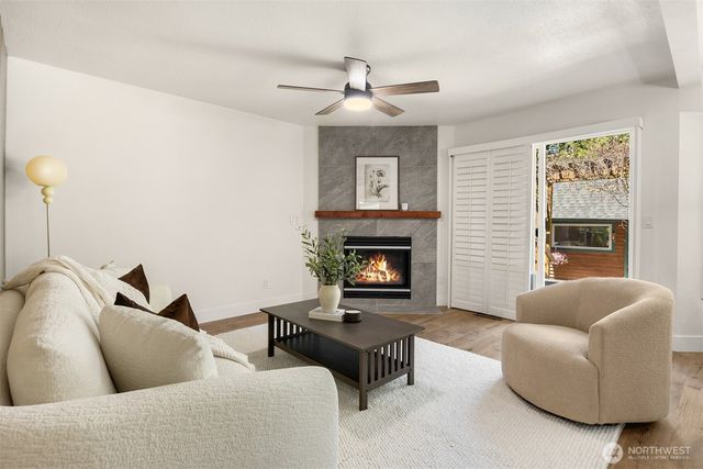 11916 SE 228th Place, Kent, WA 98031
