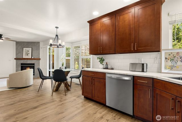 11916 SE 228th Place, Kent, WA 98031