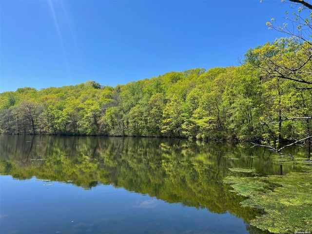 428 D Harbor Road, Cold Spring Harbor, NY 11724