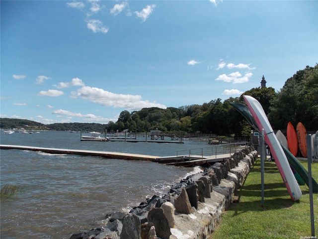 428 D Harbor Road, Cold Spring Harbor, NY 11724