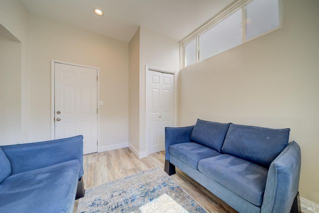 2328 Napa St, Vallejo, CA 94590