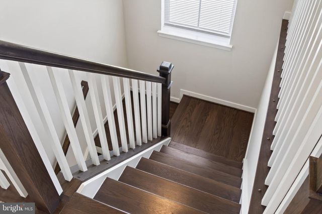 2103 BERWICK DR, Jeffersonton, VA 22724