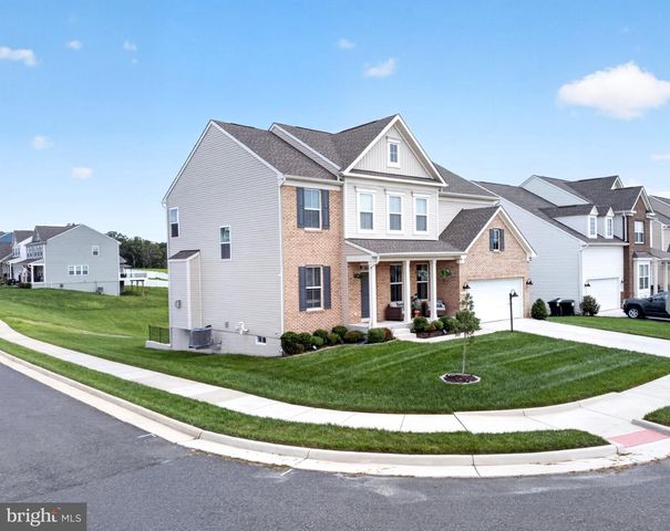 2103 BERWICK DR, Jeffersonton, VA 22724