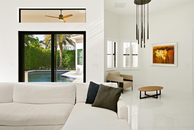 6990 NW 27TH Avenue, Boca Raton, FL 33496