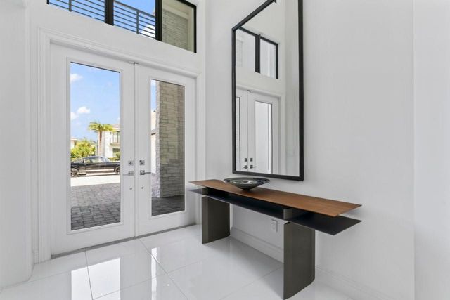 6990 NW 27TH Avenue, Boca Raton, FL 33496