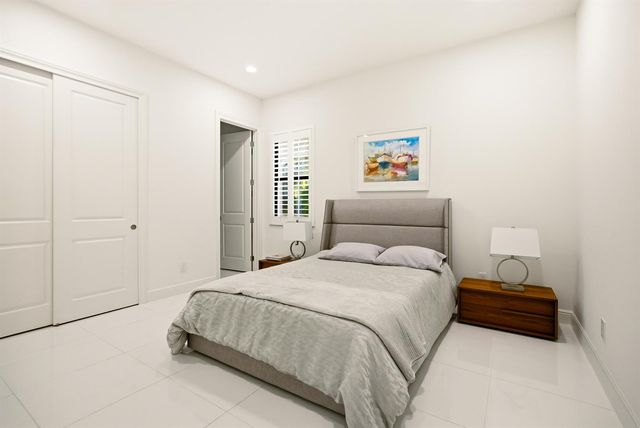 6990 NW 27TH Avenue, Boca Raton, FL 33496