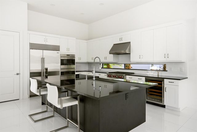 6990 NW 27TH Avenue, Boca Raton, FL 33496