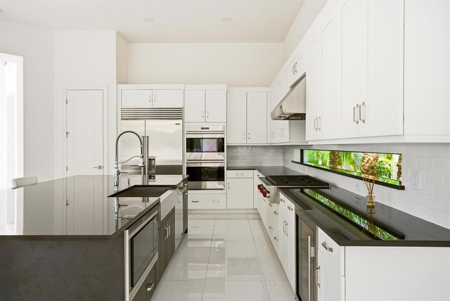 6990 NW 27TH Avenue, Boca Raton, FL 33496
