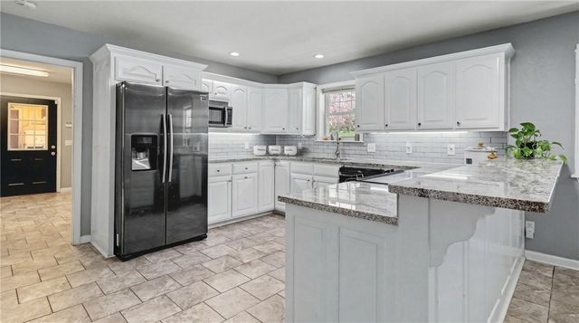 11745 Arabian Drive, Rogers, AR 72756