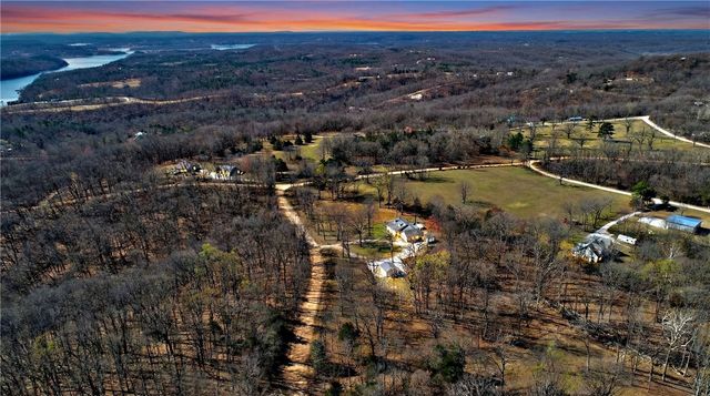 11745 Arabian Drive, Rogers, AR 72756