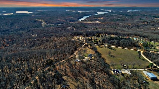 11745 Arabian Drive, Rogers, AR 72756