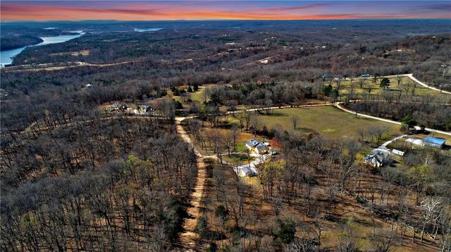 11745 Arabian Drive, Rogers, AR 72756