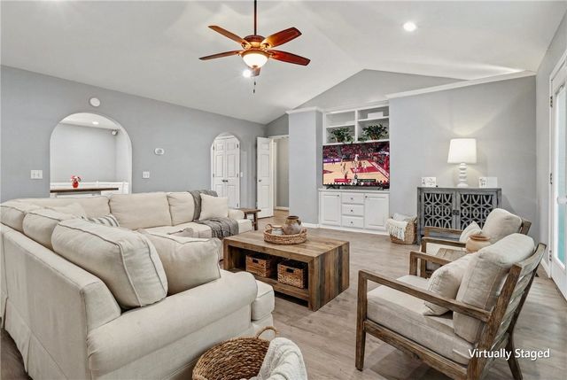 11745 Arabian Drive, Rogers, AR 72756