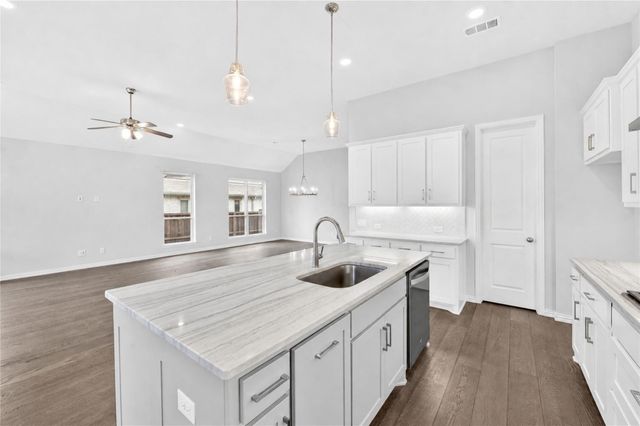 1636 Hydrangea Lane, Celina, TX 75078