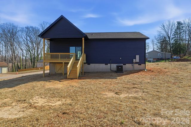 1021 Elm Street, Kannapolis, NC 28081