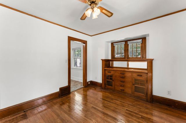 3431 Irving Avenue N, Minneapolis, MN 55412
