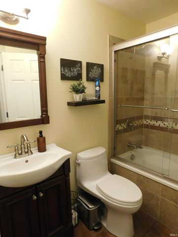 13233 Nutmeg Trail, Plymouth, IN 46563