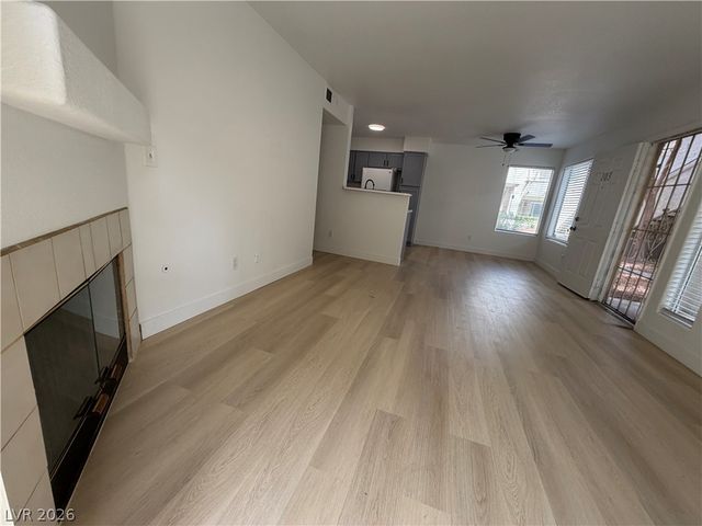 3125 Casey Drive 103, Las Vegas, NV 89120