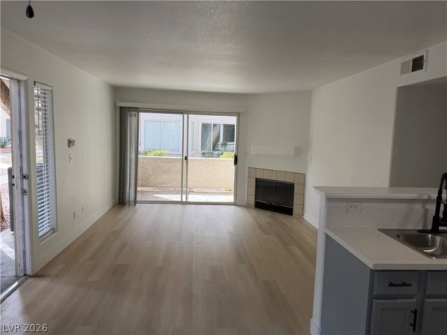 3125 Casey Drive 103, Las Vegas, NV 89120