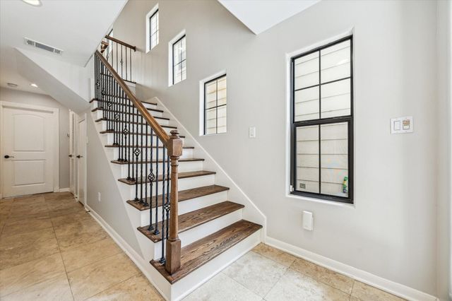 5308 Larkin Street B, Houston, TX 77007