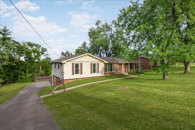1105 Clearview Dr, Mount Juliet, TN 37122