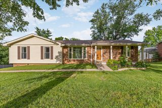 1105 Clearview Dr, Mount Juliet, TN 37122
