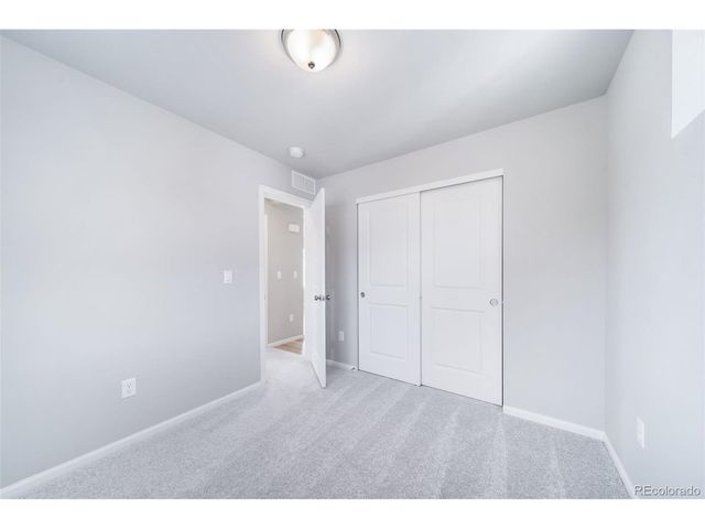 46570 Avery Ln, Bennett, CO 80102