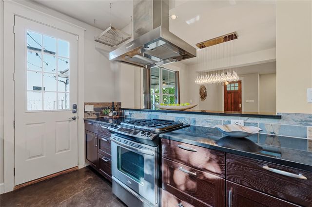 5613 Roosevelt Ave B, Austin, TX 78756