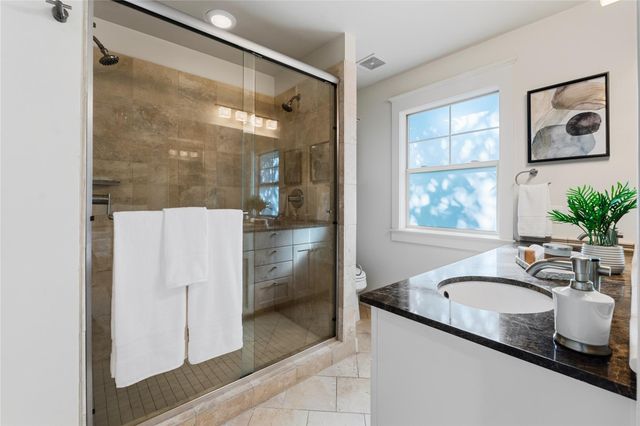 5613 Roosevelt Ave B, Austin, TX 78756
