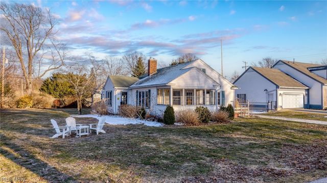 1202 Locust Drive, Ashtabula, OH 44004