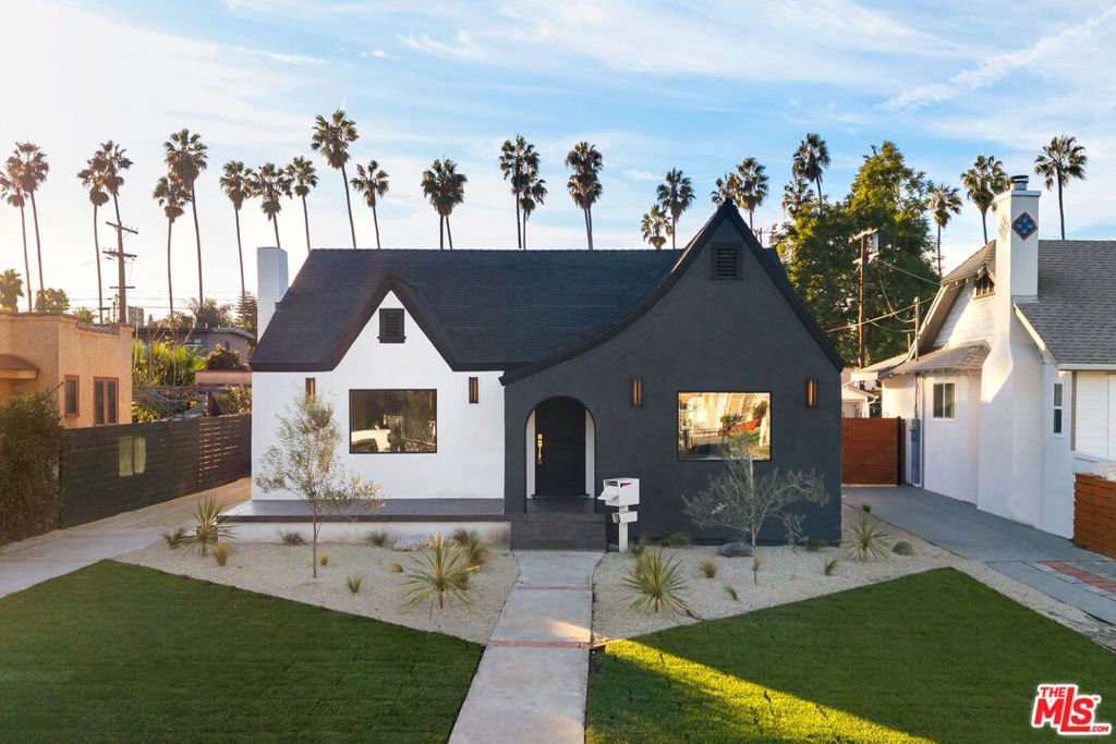 4617 10th Avenue, Los Angeles, CA 90043