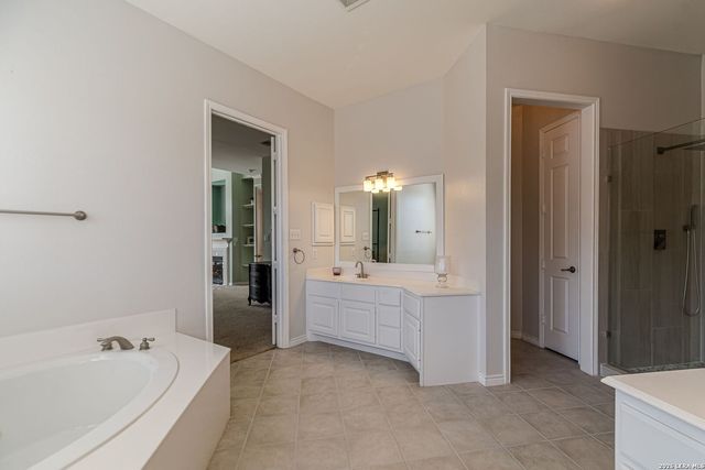 8416 Monument Oak, Boerne, TX 78015