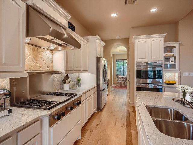 106 Indigo Run CV, Austin, TX 78738