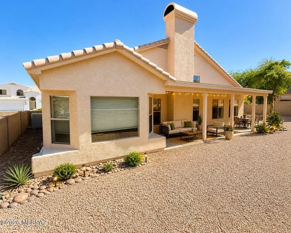 25 S Eastern Dawn Avenue, Tucson, AZ 85748