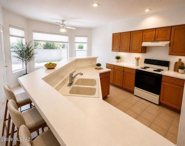 25 S Eastern Dawn Avenue, Tucson, AZ 85748