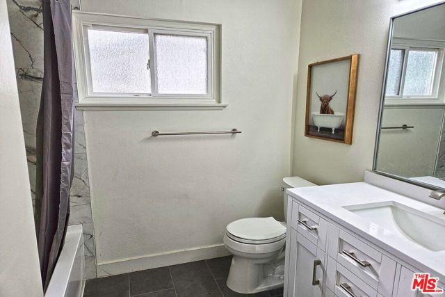 22337 Cantara Street, Canoga Park (los Angeles), CA 91304