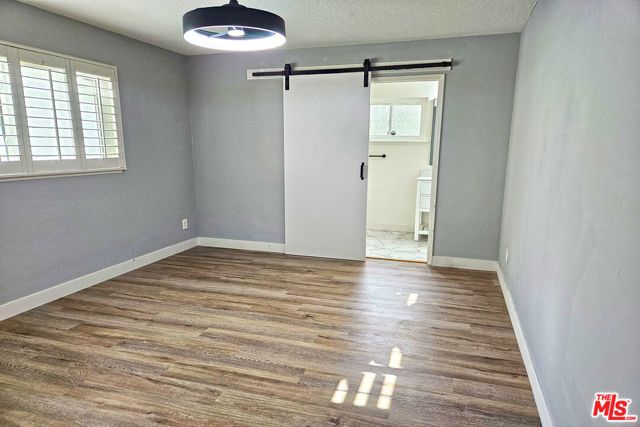 22337 Cantara Street, Canoga Park (los Angeles), CA 91304
