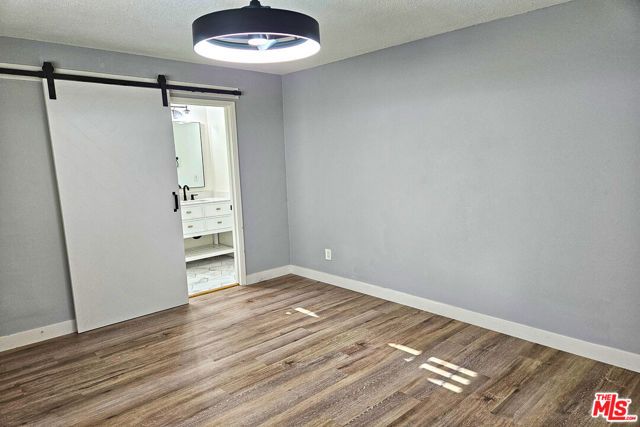 22337 Cantara Street, Canoga Park (los Angeles), CA 91304